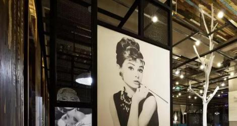 「融創(chuàng)春風(fēng)十里」售樓中心，光影演繹的自然之道！